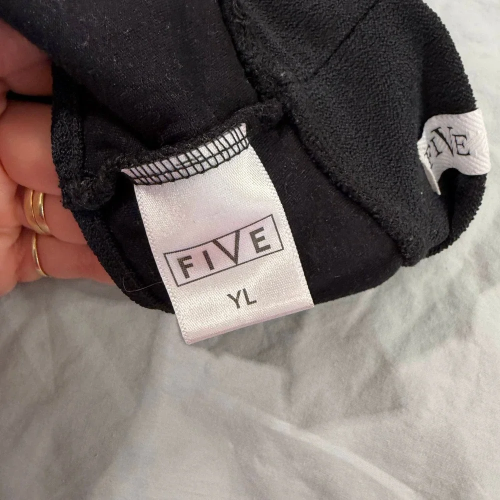 Five Dancewear Kids Youth Large Black V-Neck Racerback Sports Bra Dance Top YL